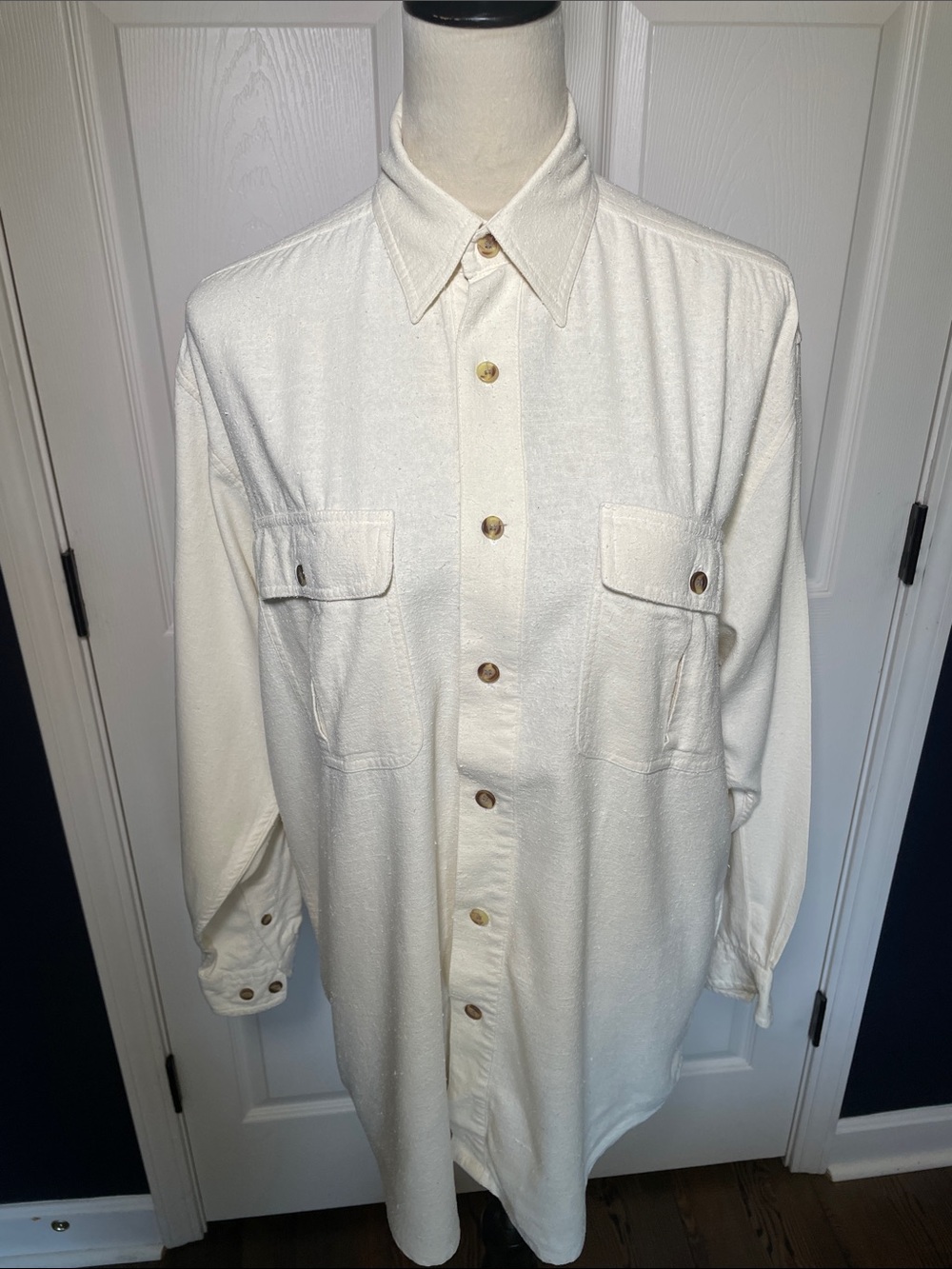 Vintage Rhino Raw Silk Ivory Long-Sleeve Button Down Shirt Chest Pockets Size